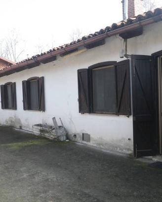 Immobile in asta di 501 m² con 5 locali e box auto