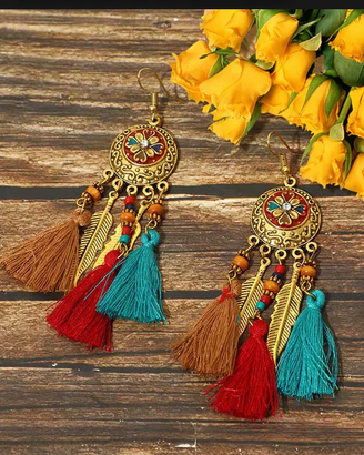 Orecchini Boho Chic con Nappine rosse/azzurre