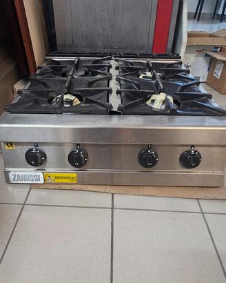 Fornello a 4 fuochi Zanussi