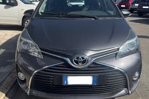 Toyota Yaris 1.3 5 porte Lounge