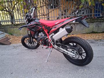 SWM SM 125 R -MOT. BIALBEROO-FIN.TASSO 0%