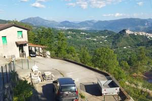 3 Case Indipendenti con Giardino