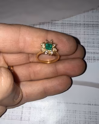 Anello oro 18k 3.34g smeraldo natuale piu diamanti