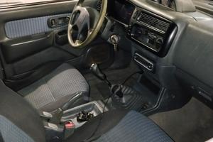 Mitsubishi l200 anno 2000 