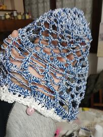 Cappelli, borse, intimo, 