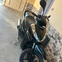 Sh 300i