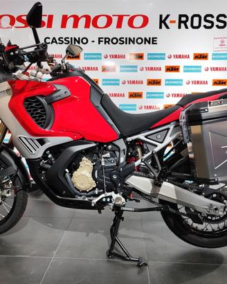 MV AGUSTA ENDURO VELOCE CON VALIGIE LATERALI