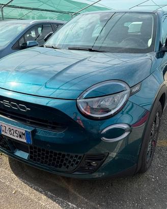 Fiat 600 Hybrid 145 CV DCT MHEV La Prima