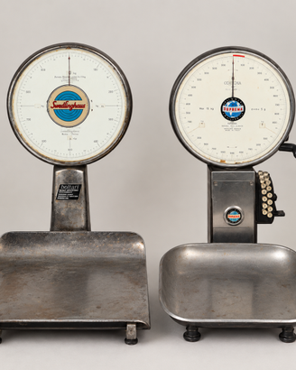 Cucina vintage - bilance, moka, barattoli e rame