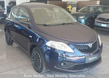 Lancia Ypsilon 1.0 70cv Firefly Hybrid S&S Gold