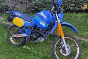 Motocicletta Yamaha Ténéré 600