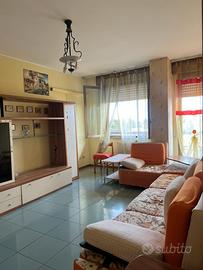 Camera da letto cameretta e salone