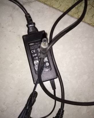 Alimentatore 12 v