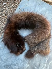 Girocollo pelliccia con clip