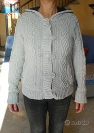 Golfone da donna lavorato a maglia