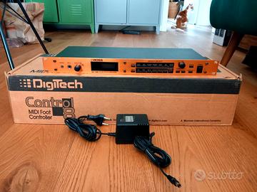 Boss GX-700 + Digitech Control 8