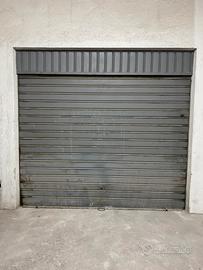 Saracinesca in alluminio zincato per garage