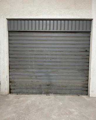 Saracinesca in alluminio zincato per garage