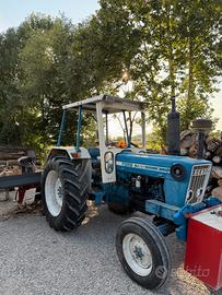 TRATTORE FORD 7600