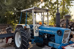 TRATTORE FORD 7600