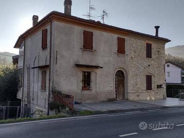 Immobile in asta di 139 m² con 3 locali e box auto
