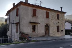 Immobile in asta di 139 m² con 3 locali e box auto