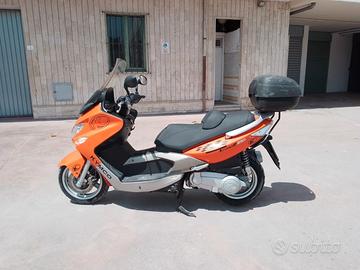 Kymco Xciting 250 -