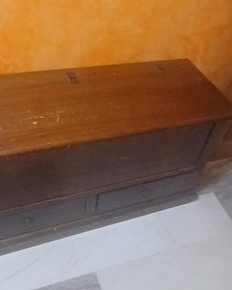 cassapanca e appendiabiti