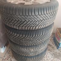 Set 4 gomme 4-stagioni 215/50 ZR17 + 4 cerchi 