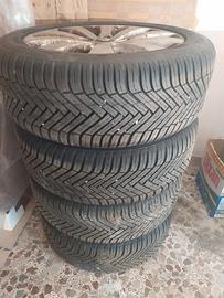 Set 4 gomme 4-stagioni 215/50 ZR17 + 4 cerchi 