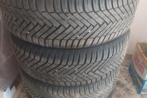 Set 4 gomme 4-stagioni 215/50 ZR17 + 4 cerchi 