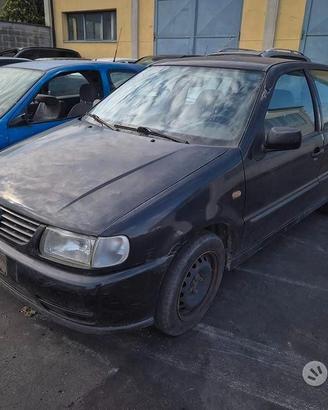 Volkswagen Polo 1998 Demolita - Per Ricambi