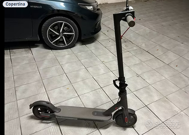 XIAOMI M365 MONOPATTINO ELETTRICO PIEGHEVOLE