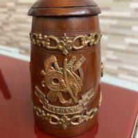 Boccale  birra  in legno  rintagliato