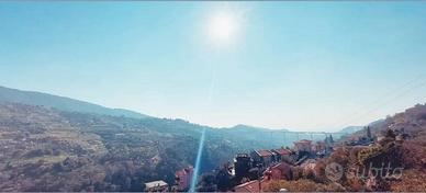 Villa di 180 m² con più di 5 locali a Vallebona