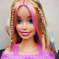 Barbie testina e accessori 