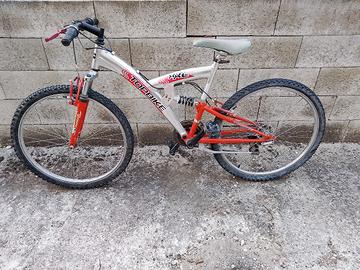 bicicletta,uomo, Mountain bike,bici