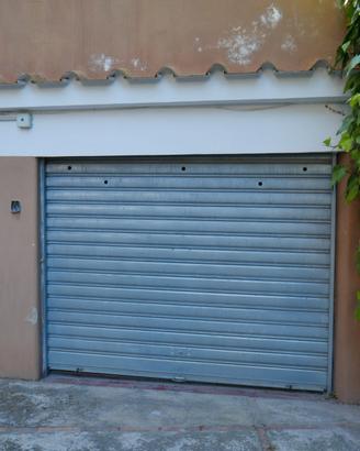 Box auto o deposito Napoli Via Petrarca