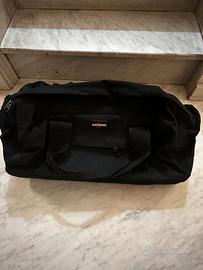 Valigia Borsone trolley Eastpak