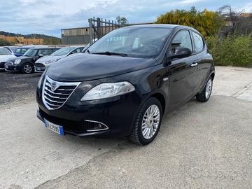 Lancia Ypsilon 1.2 69 CV 5 porte GPL Ecochic Silve