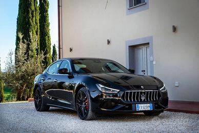 Maserati Ghibli 3.0 V6 Gransport  275cv my2019