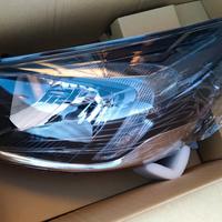 Faro anteriore sinistro Opel Vivaro