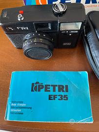 Macchina fotografica Petri