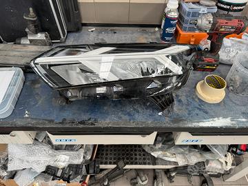 Dacia santero faro sx