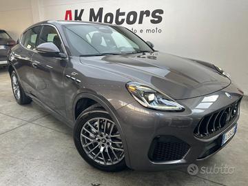 MASERATI Grecale MHEV 300 CV AWD GT