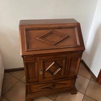 Mobile Credenza