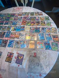 90 carte pokemon messe benissimo