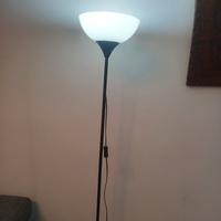 Lampada da terra a stelo (Piantana) nera