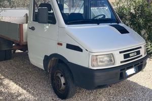 Iveco Daily 35/10 turbo ribaltabile trilaterale