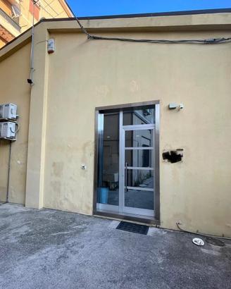 UFFICIO LOCATO CON INGRESSO AUTONOMO